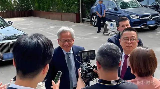 博托帕西微电网项目完工揭牌